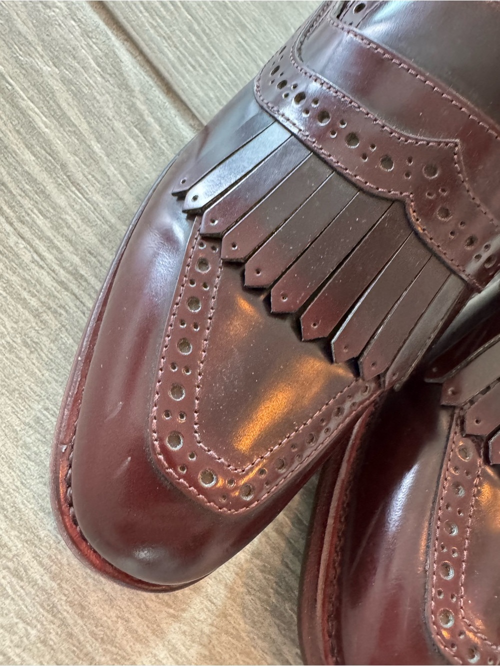 THE OFFICE OF ANGELA SCOTT Miss Juliette Loafer Pumps Burgundy Size 39 GUC - Picture 4 of 11